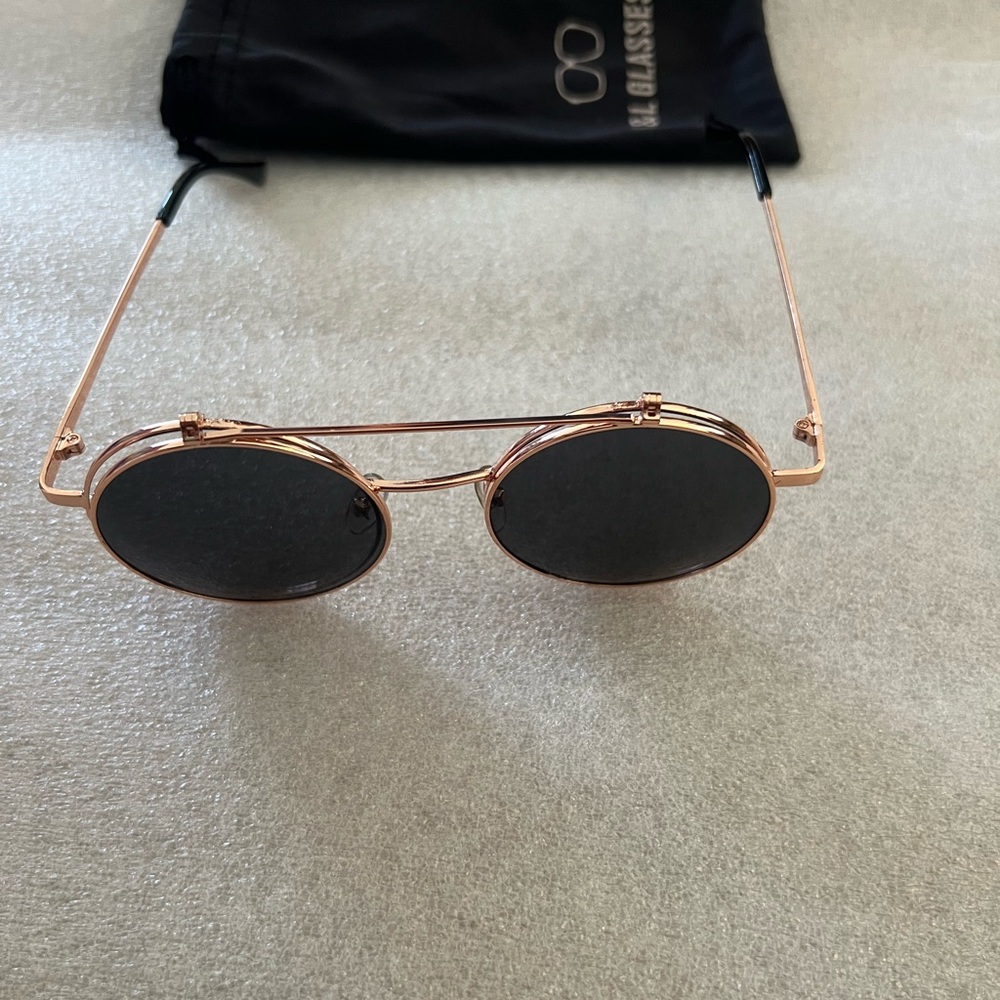 Round Black Sunglasses Retro in New condition